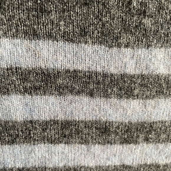 Grey and light blue stripe merino wool sweater - Picture 4 of 6